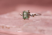Load and play video in Gallery viewer, Green Tourmaline Granulated Ring
